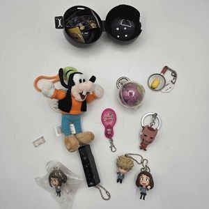 Disney Keychain Lot Toy Nightmare Before Christmas, Goofy, My Hero Academia, Wii
